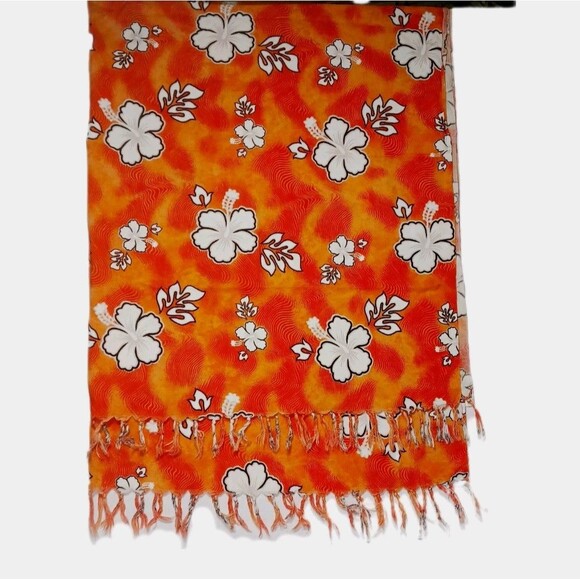 Striking Unity Trading Scarf/wrap 60" X 42 1/2" Orange Hawaiian Floral Tropical - Picture 1 of 3
